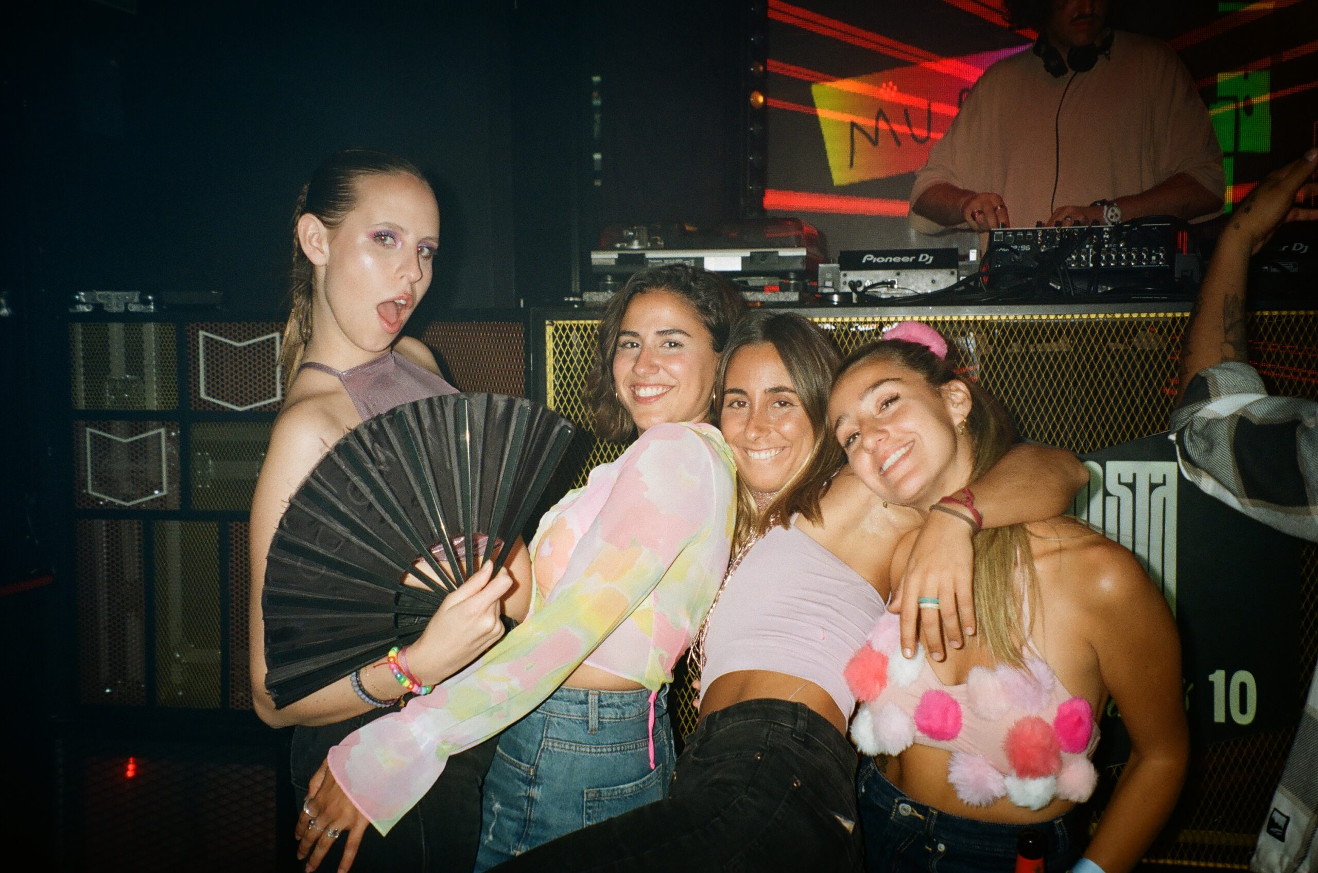 techno tecno djs madrid listas musica electronica club fomo gratis descuentos