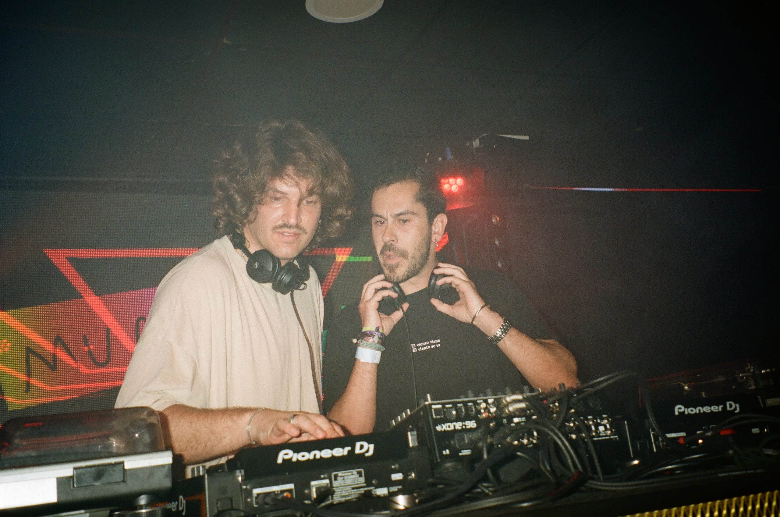 techno tecno djs madrid listas musica electronica club fomo gratis descuentos