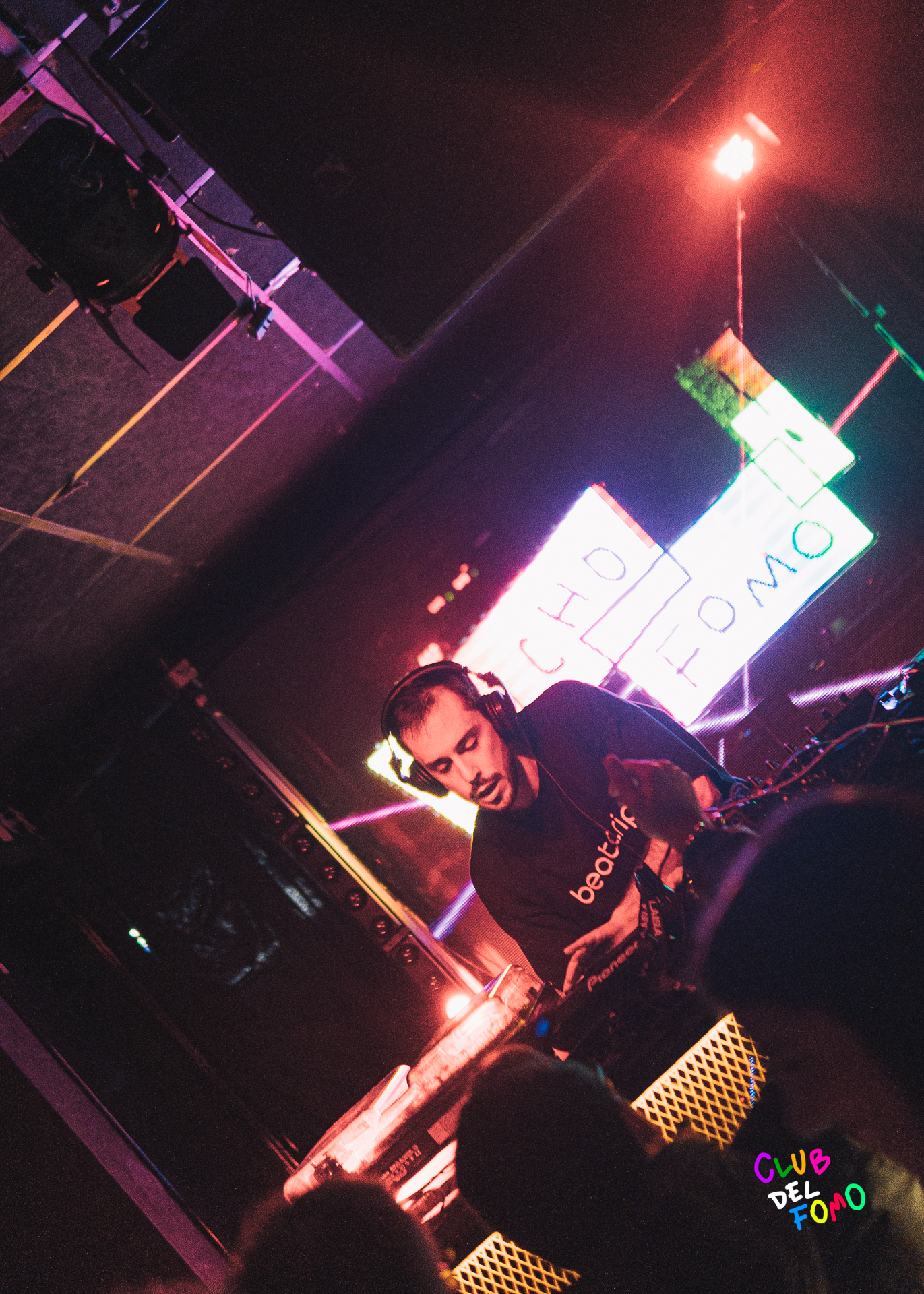 techno tecno djs madrid listas musica electronica club fomo gratis descuentos
