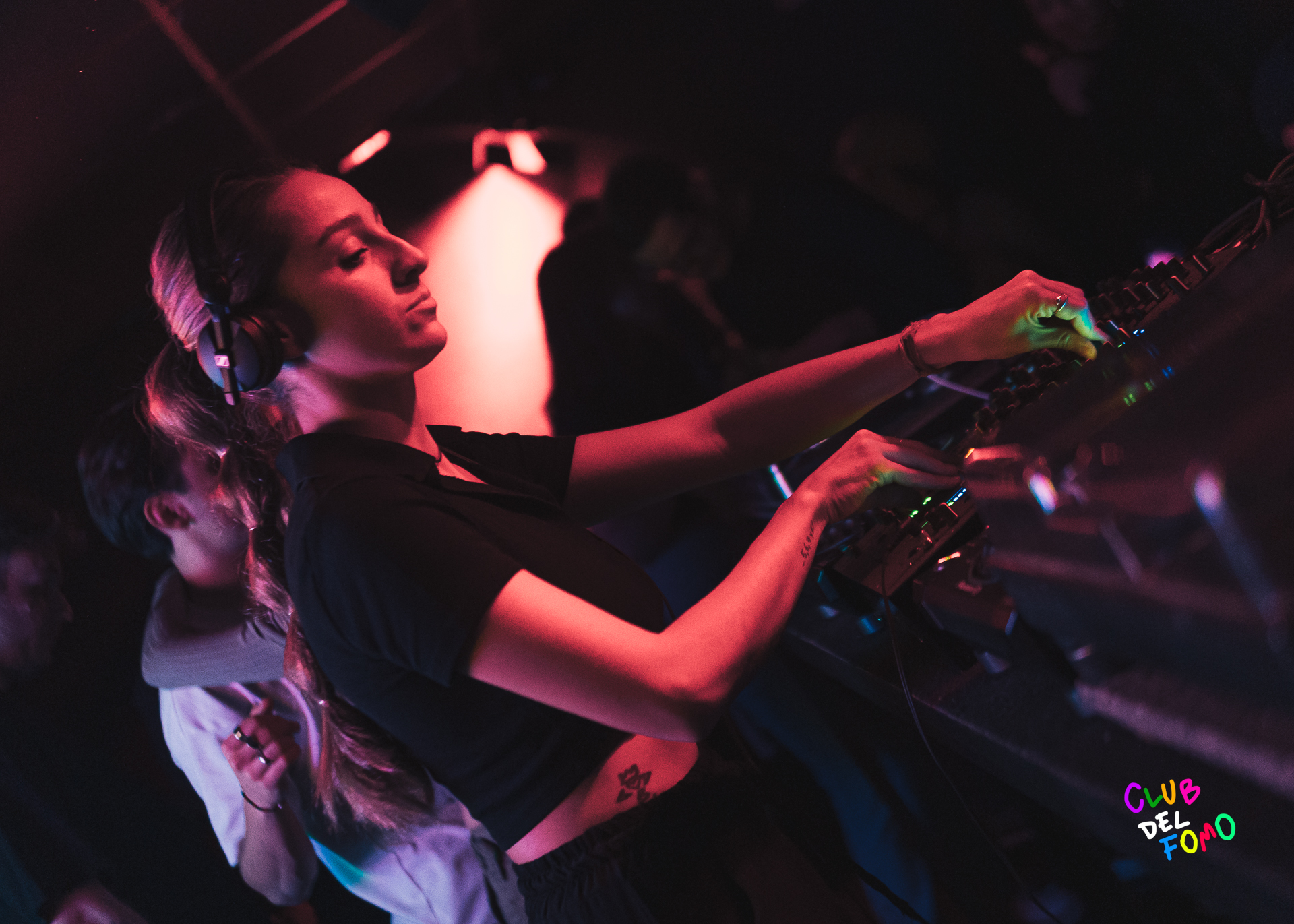 techno tecno djs madrid listas musica electronica club fomo gratis descuentos