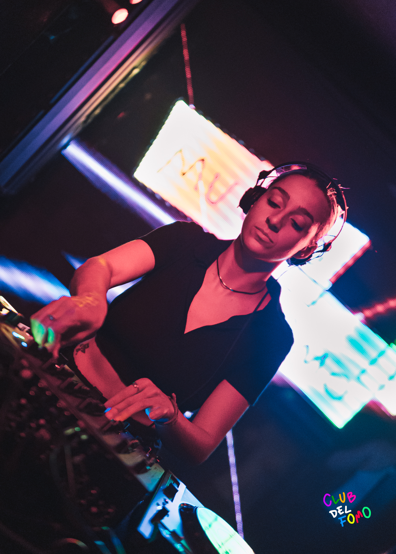 techno tecno djs madrid listas musica electronica club fomo gratis descuentos