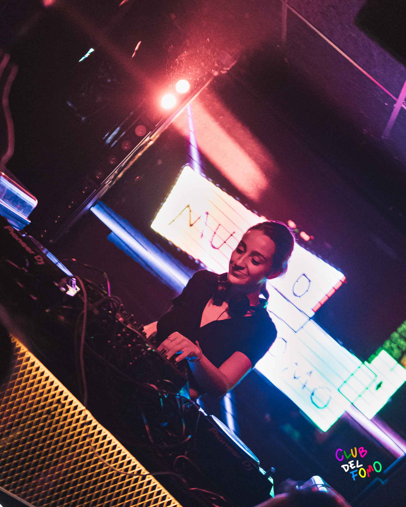 techno tecno djs madrid listas musica electronica club fomo gratis descuentos