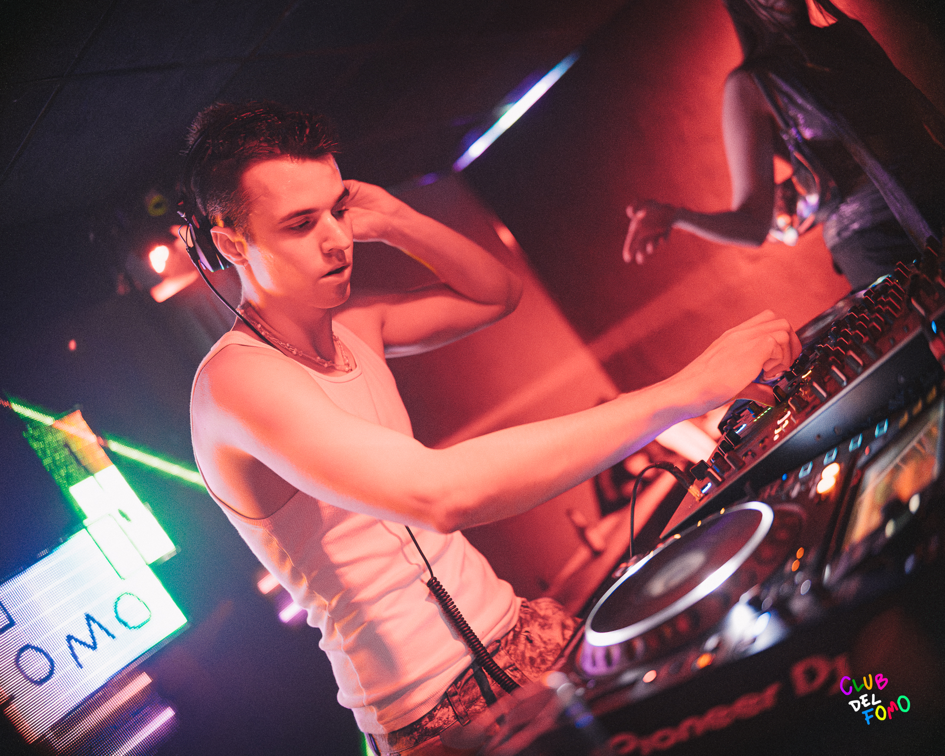 techno tecno djs madrid listas musica electronica club fomo gratis descuentos