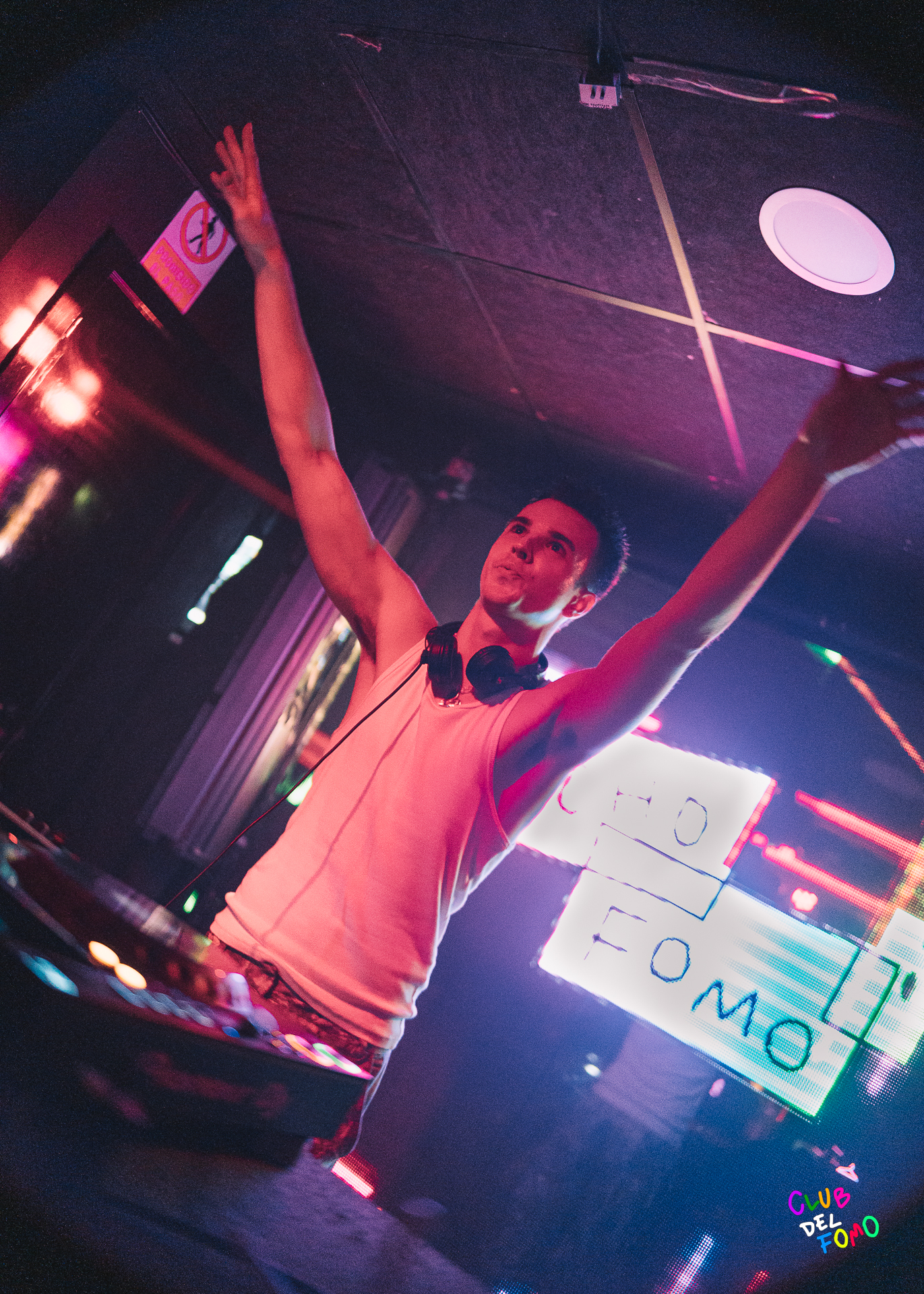 techno tecno djs madrid listas musica electronica club fomo gratis descuentos