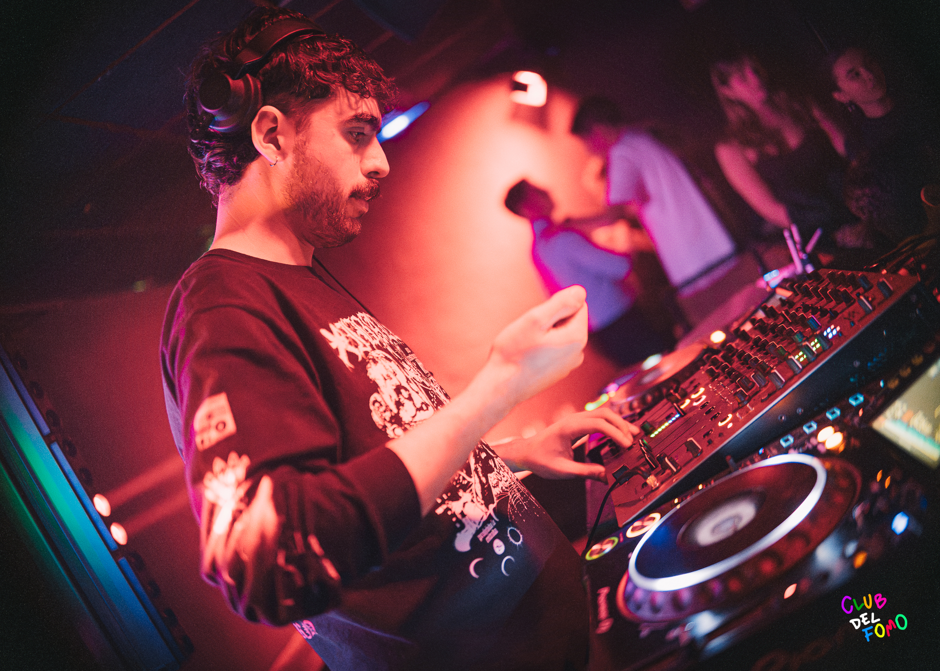 techno tecno djs madrid listas musica electronica club fomo gratis descuentos