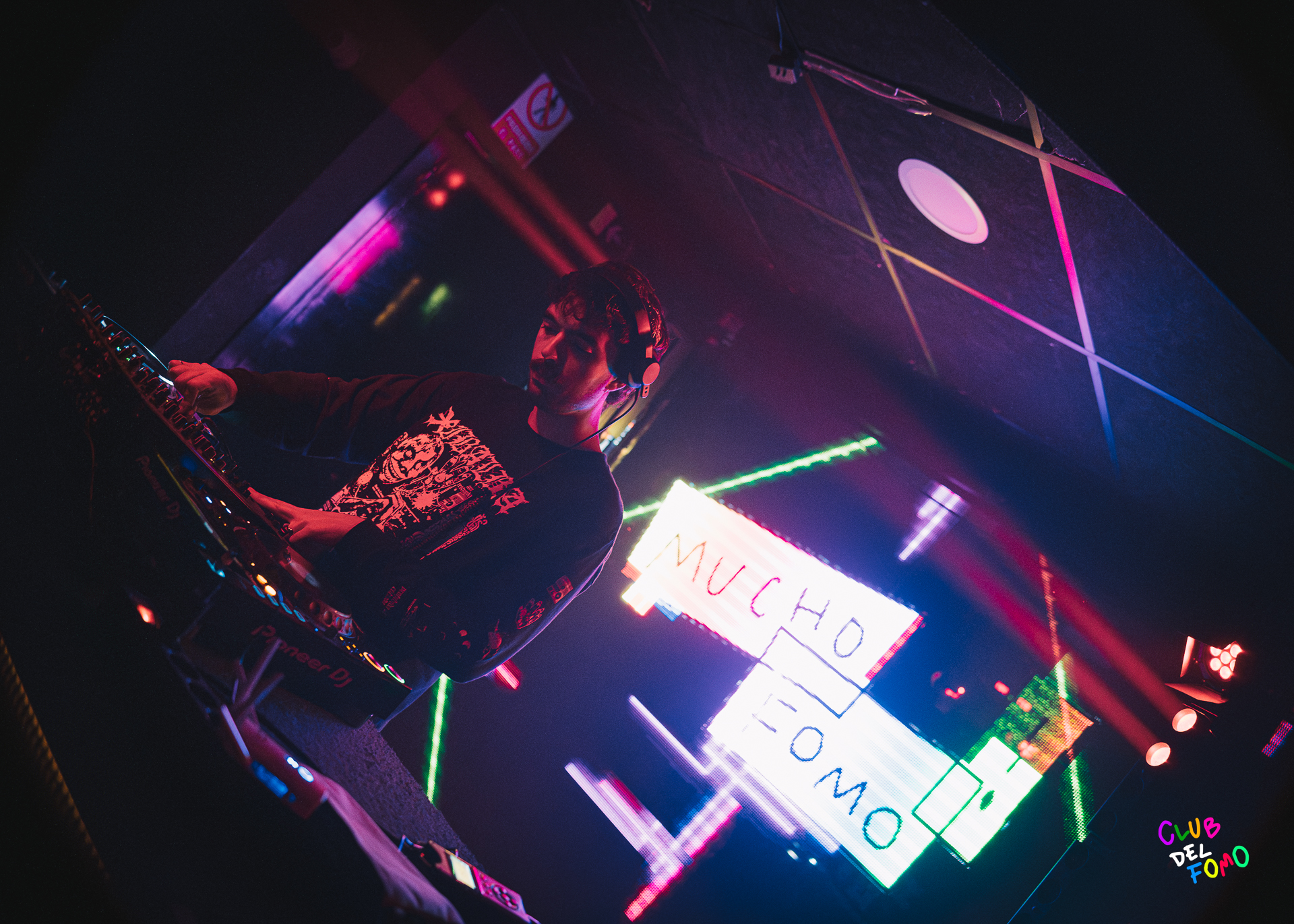 techno tecno djs madrid listas musica electronica club fomo gratis descuentos